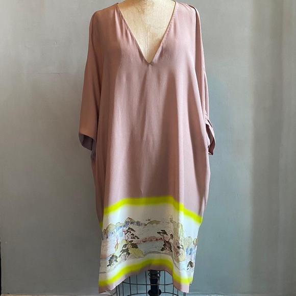 Matthew Williamson Pink Silk Short Caftan  Size 12 Fits many sizes - Picture 1 of 11